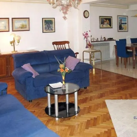 Casa Divna Valbandon